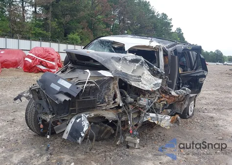 2005 Chevrolet Tahoe Ls из США, поврежденный, VIN 1GNEK13T85J163208